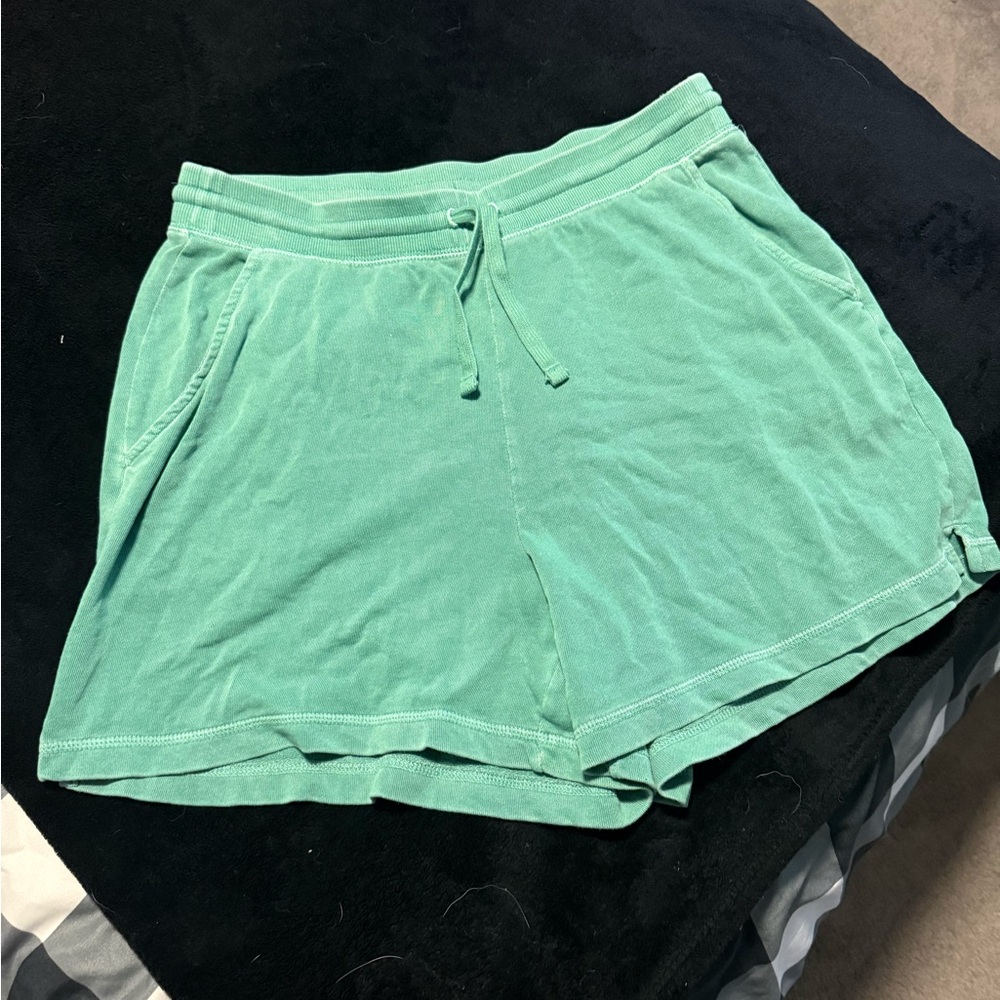 Old Navy Green Women's Sweat Shorts - Picture 2 of 5